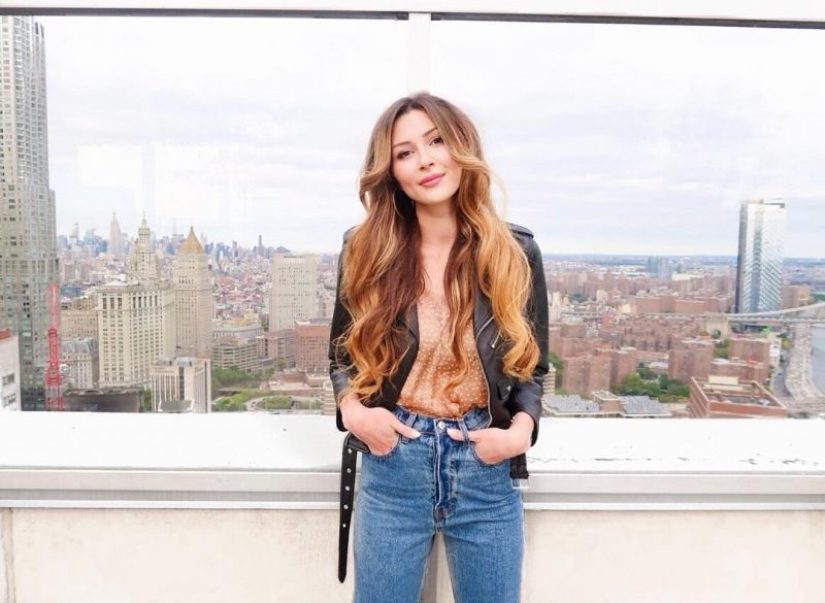 Clever, beautiful, a copy of mom: what does Anastasia Zavorotnyuk's daughter Anna look like Clever, beautiful, a copy of mom: what does Anastasia Zavorotnyuk's daughter Anna look like