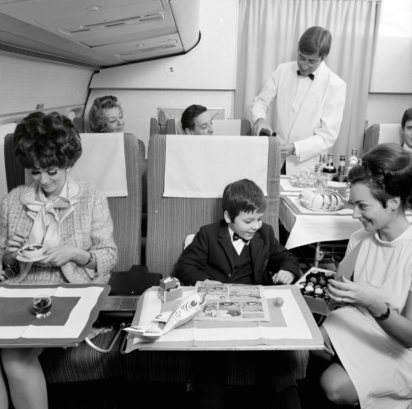 Cómo era la clase ejecutiva de una aerolínea suiza en los años 60