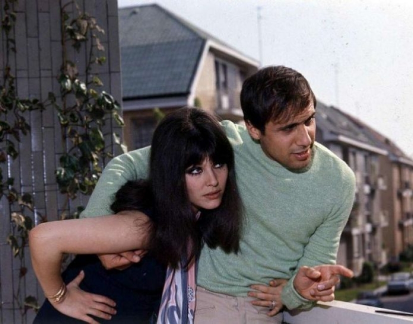 Cómo era la hermosa Claudia Mori, la esposa de Adriano Celentano, en su juventud Cómo era la hermosa Claudia Mori, la esposa de Adriano Celentano, en su juventud