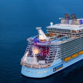 Cómo es el crucero más grande del mundo "Symphony of the Seas"