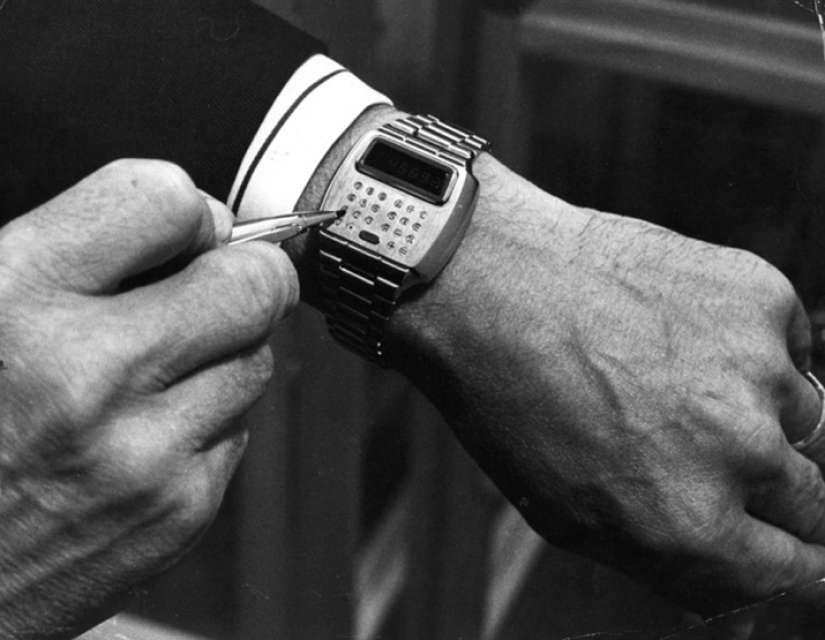 Cómo fue la transición de un reloj normal a uno inteligente