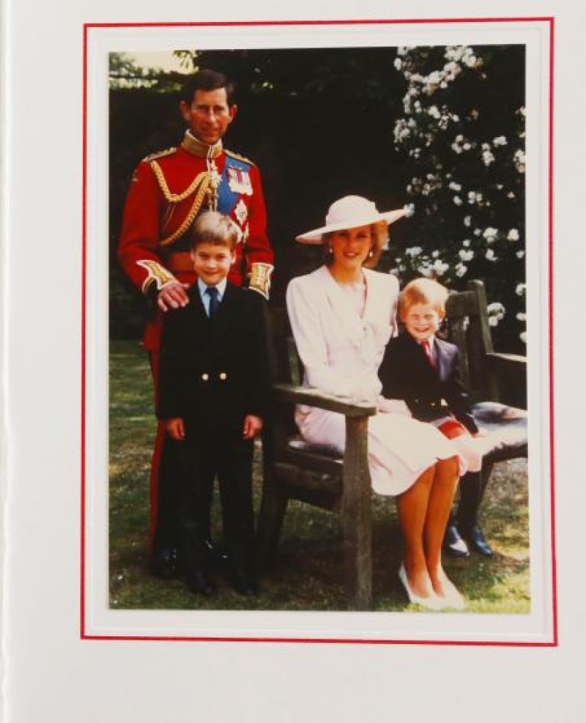 Cómo la familia real de Gran Bretaña ha estado deseando Feliz Navidad durante los últimos 65 años Cómo la familia real de Gran Bretaña ha estado deseando Feliz Navidad durante los últimos 65 años