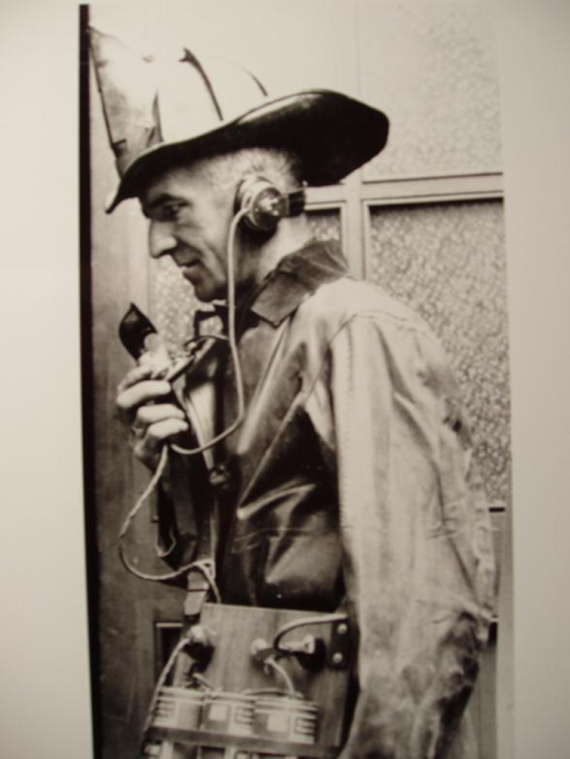 Cómo la gente esperaba los teléfonos móviles: 18 fotos del pasado Cómo la gente esperaba los teléfonos móviles: 18 fotos del pasado