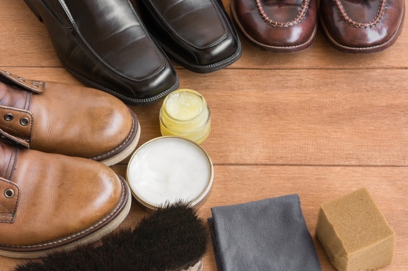 Cómo no frotarse los pies: TOP 7 trucos para la vida laboral