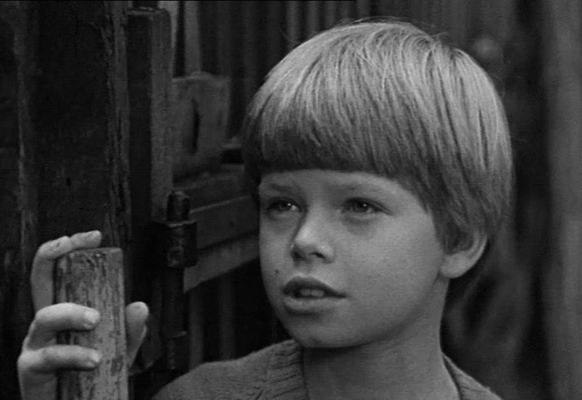 Cómo podrían verse la Electrónica y Syroezhkin en la película "Aventuras de la electrónica". Pruebas fotográficas