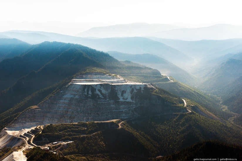Cómo se ve el Baikal desde un helicóptero Cómo se ve el Baikal desde un helicóptero