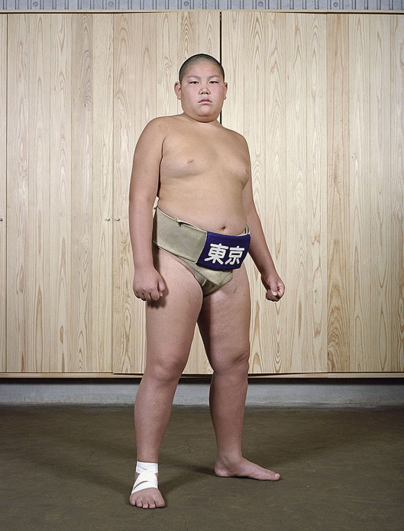 Cómo se ven los luchadores de sumo en la infancia y la juventud