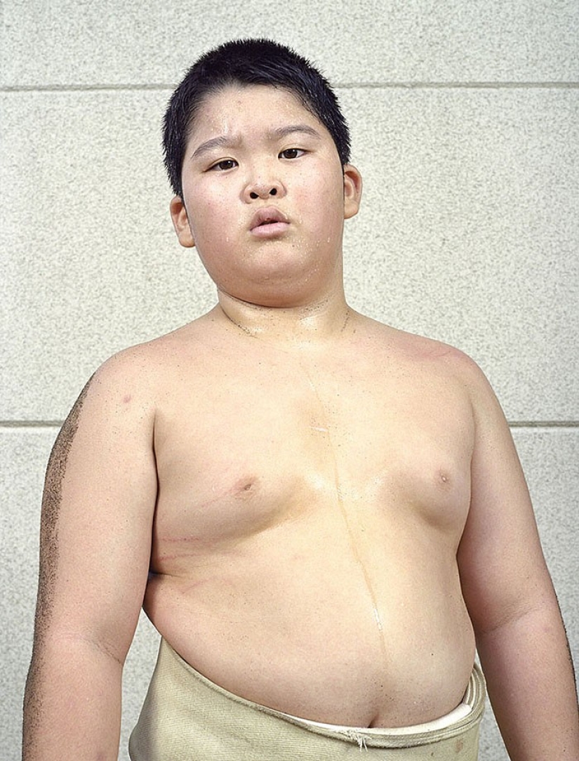 Cómo se ven los luchadores de sumo en la infancia y la juventud