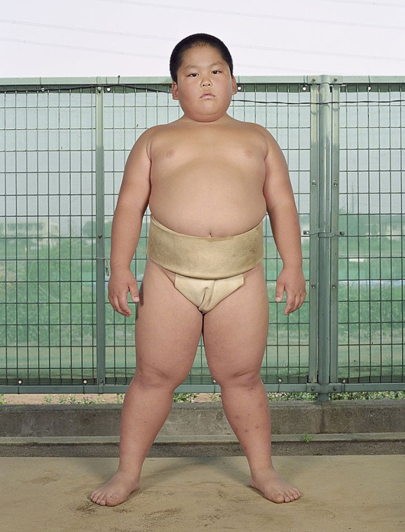 Cómo se ven los luchadores de sumo en la infancia y la juventud