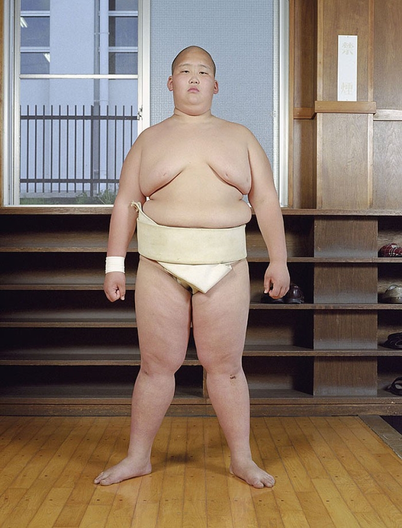 Cómo se ven los luchadores de sumo en la infancia y la juventud