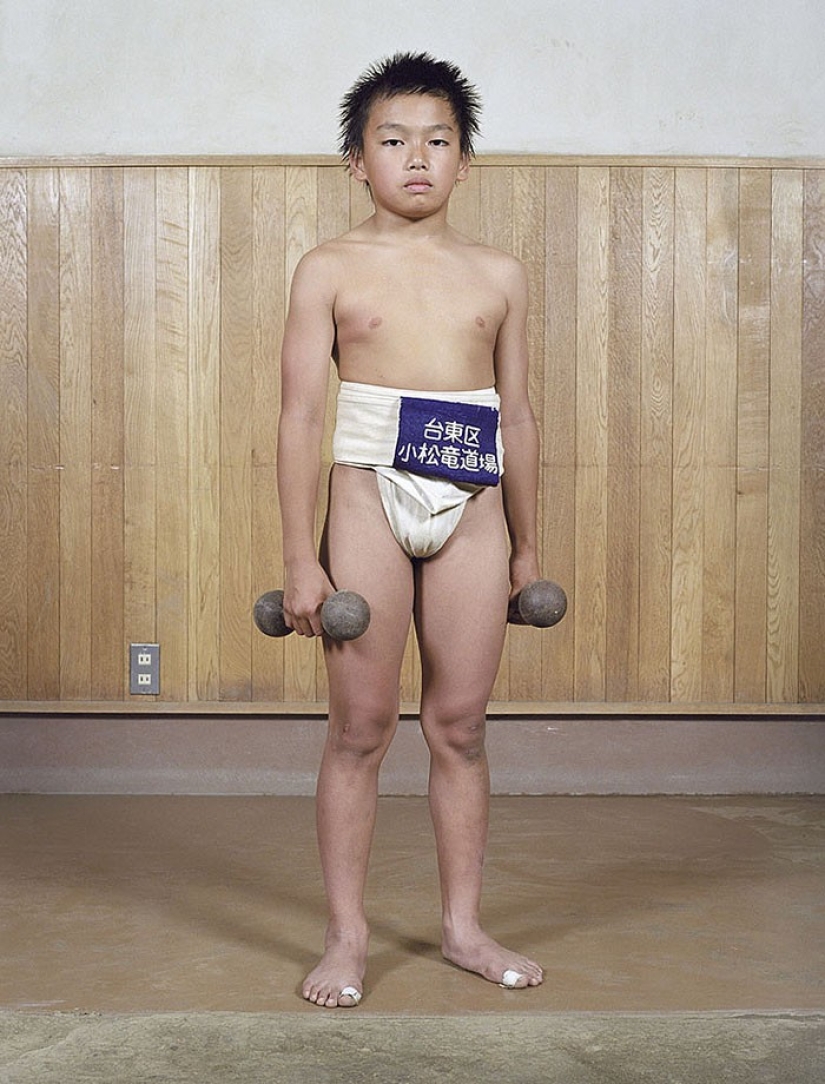 Cómo se ven los luchadores de sumo en la infancia y la juventud