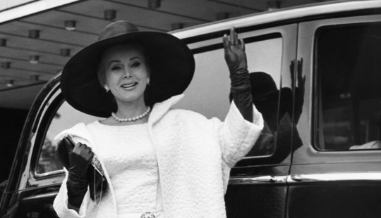 Cómo ser una estrella de chismes sin talentos, logros y el apellido Kardashian Cómo ser una estrella de chismes sin talentos, logros y el apellido Kardashian