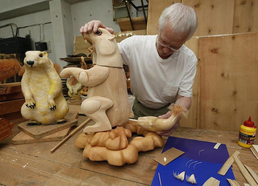 Cómo son las esculturas únicas hechas de virutas de madera