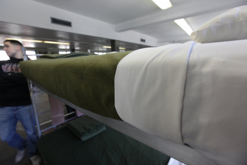 Cómo son los barracones, dónde viven y entrenan los marines estadounidenses