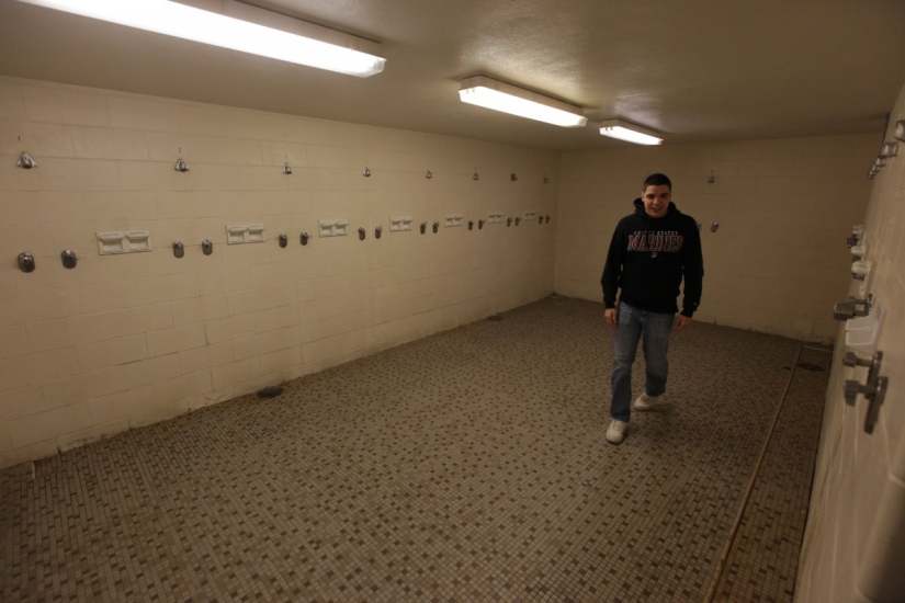 Cómo son los barracones, dónde viven y entrenan los marines estadounidenses