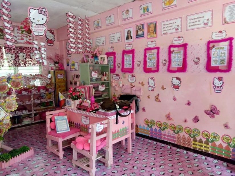 ¿Cómo te gusta esto, Snezhanna Denisovna?! Maestra filipina convirtió el aula en un paraíso rosado de Hello Kitty a su costa ¿Cómo te gusta esto, Snezhanna Denisovna?! Maestra filipina convirtió el aula en un paraíso rosado de Hello Kitty a su costa