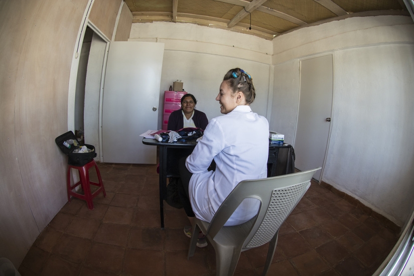 Cómo una simple mujer rusa Vika se convirtió en un dios en Guatemala Cómo una simple mujer rusa Vika se convirtió en un dios en Guatemala