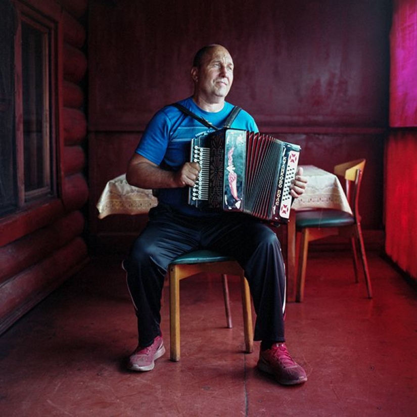 Cómo vive la gente de Shashlykograd en Mordovia, que alimenta a los camioneros Cómo vive la gente de Shashlykograd en Mordovia, que alimenta a los camioneros