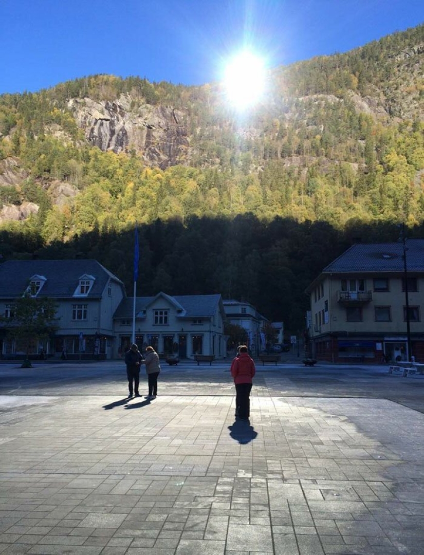 Como residentes de noruega ciudad volvió el sol