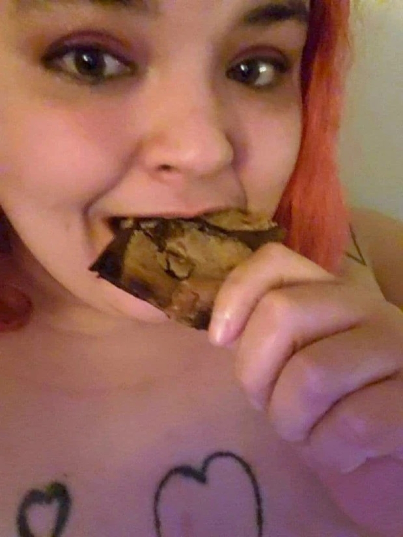 Complete idyll: the guy fattens his bride so that she gets better to 267 kg for the wedding Complete idyll: the guy fattens his bride so that she gets better to 267 kg for the wedding