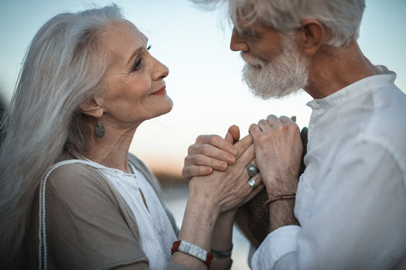 Conmovedora sesión de fotos de una pareja de ancianos de un fotógrafo ruso Conmovedora sesión de fotos de una pareja de ancianos de un fotógrafo ruso