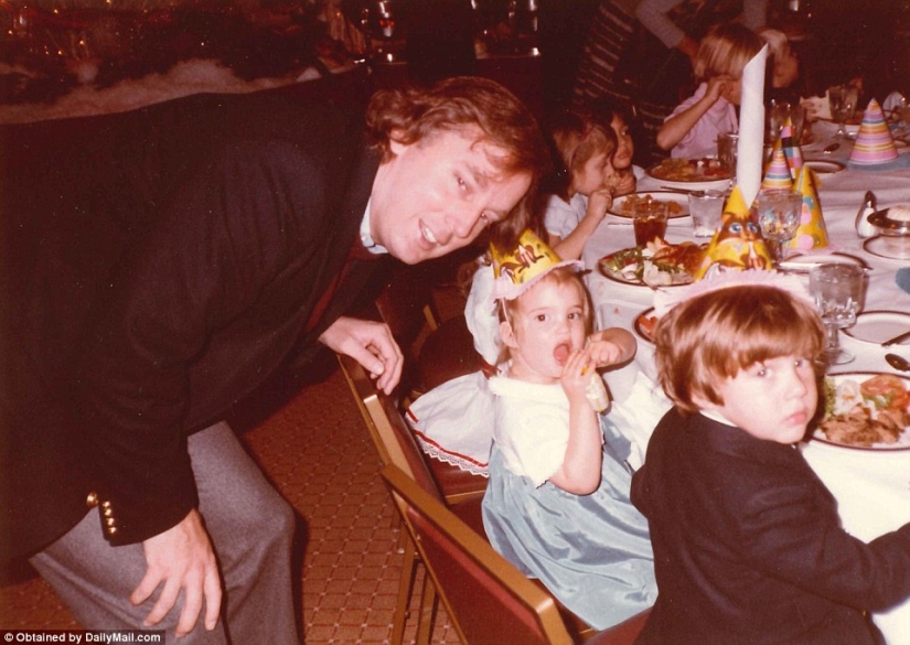 Cozy and homely Donald Trump in pictures from the accidentally surfaced family archive Cozy and homely Donald Trump in pictures from the accidentally surfaced family archive