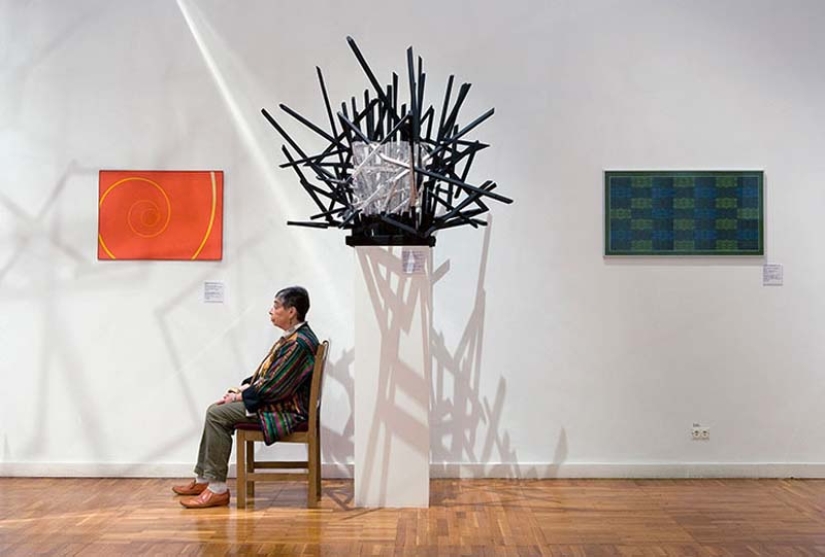 Curiosa serie de fotos "Cuidadores de museos rusos"
