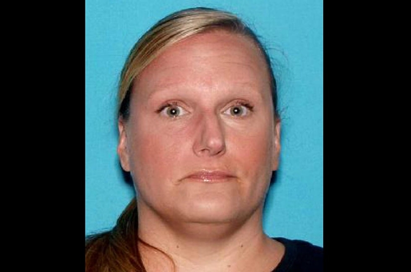 Custodia con granos de pimienta: una maestra adoptó a un niño en edad escolar para tener relaciones sexuales con él todos los días