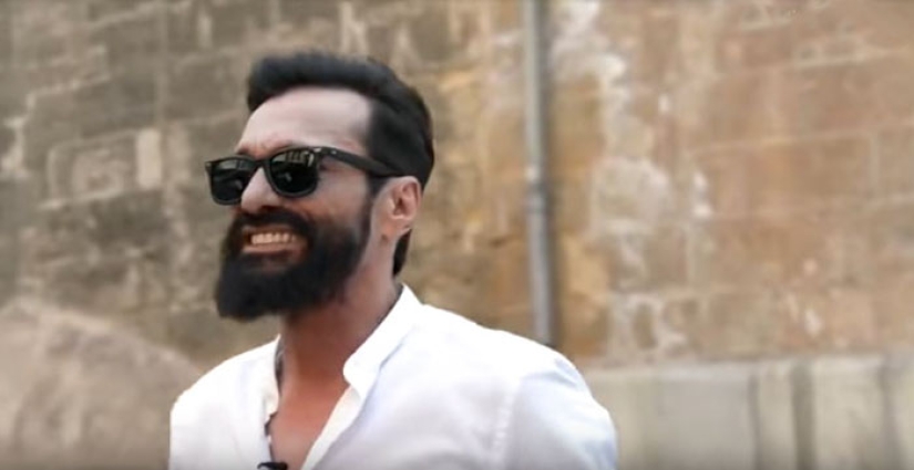 De indigentes a hipsters: un antiguo hombre sin hogar se conmueve hasta las lágrimas por su transformación