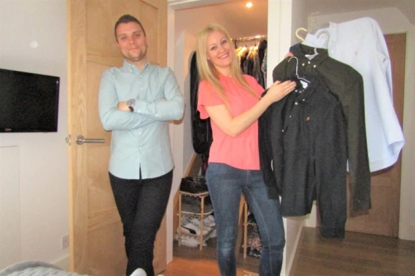 De la aguja: hombres que prefieren comprarse una camisa nueva que llevar a su amada a una cita De la aguja: hombres que prefieren comprarse una camisa nueva que llevar a su amada a una cita