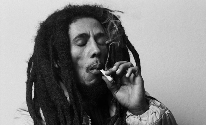 Dead souls: rating of stars who continue to earn in the grave
