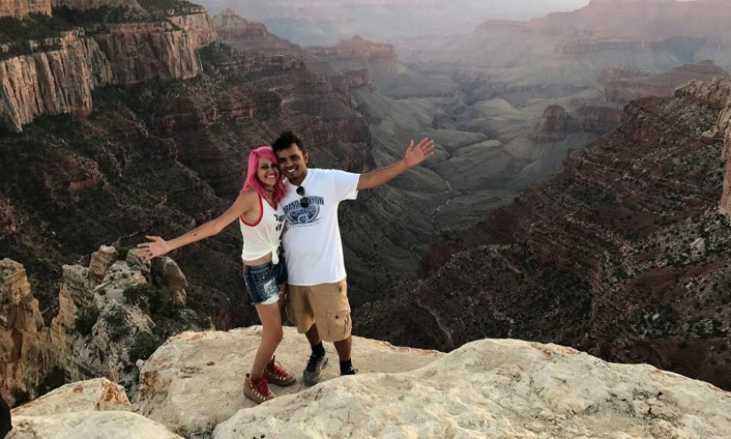Deadly selfie: flying into eternity from a steep cliff 243 meters high