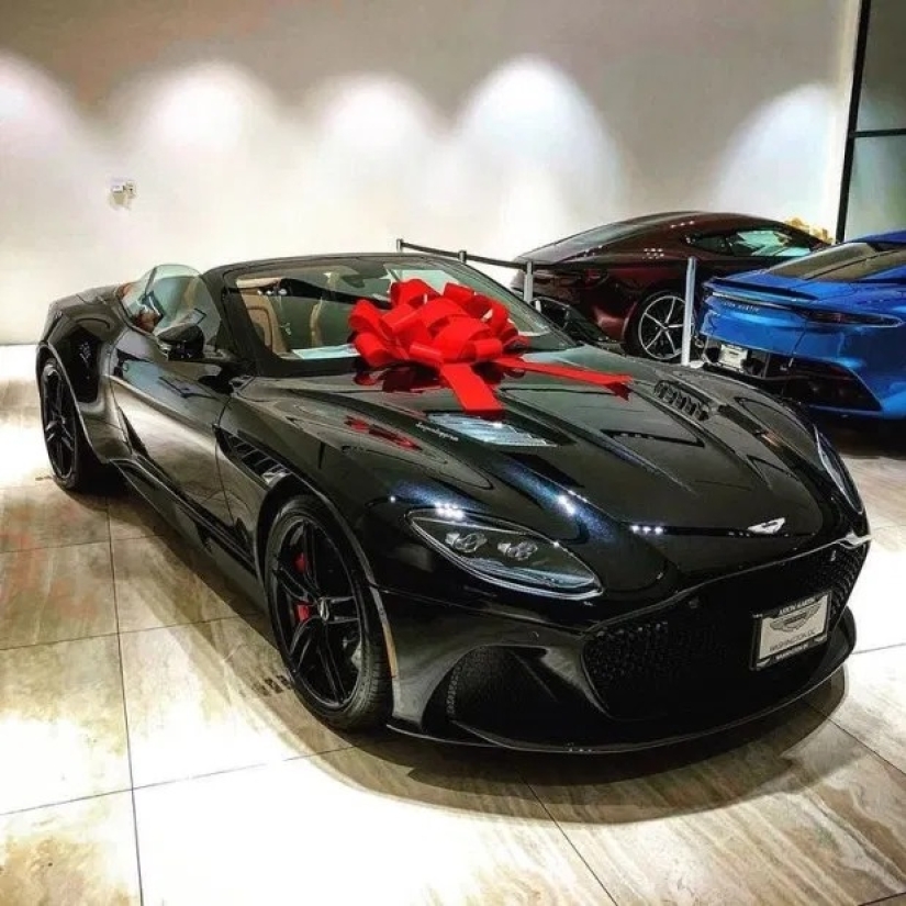 Dear love: Golden youth brags about how luxuriously they celebrated Valentine's Day