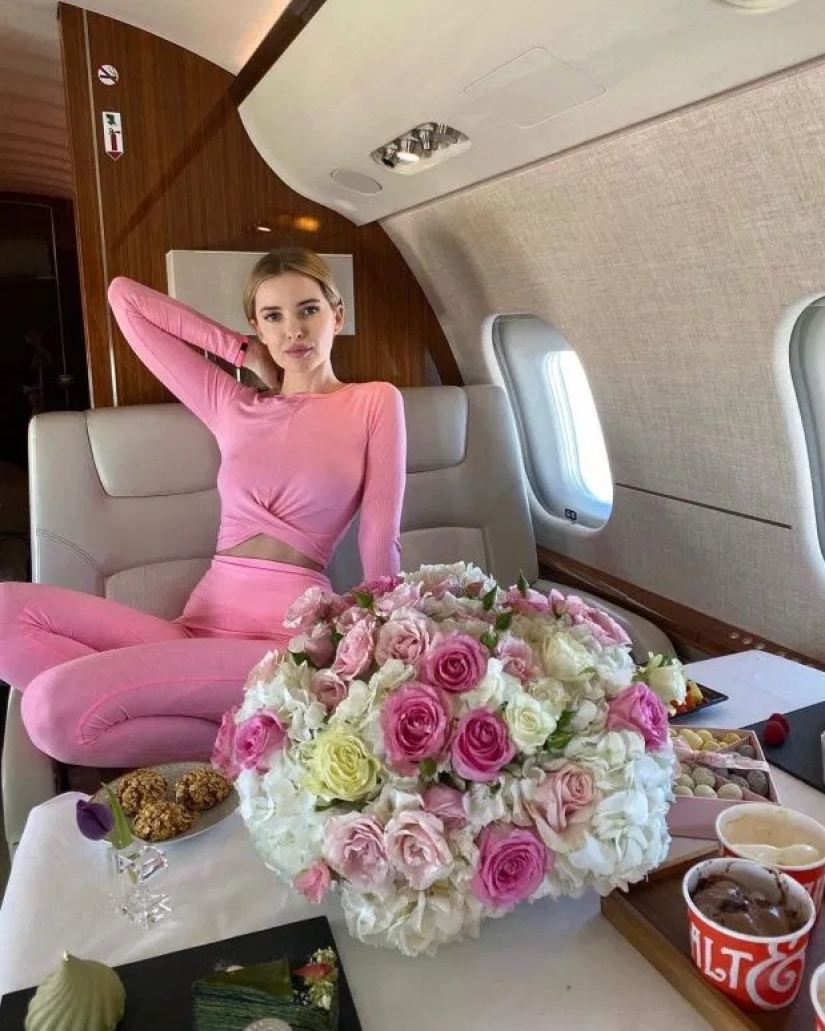 Dear love: Golden youth brags about how luxuriously they celebrated Valentine's Day