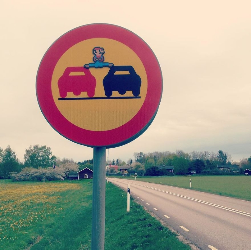 Dear, you have Putin pixelit: Swedish artist releases pixel heroes into the real world