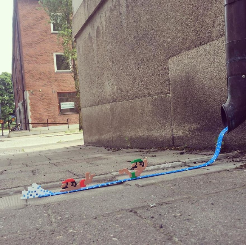 Dear, you have Putin pixelit: Swedish artist releases pixel heroes into the real world