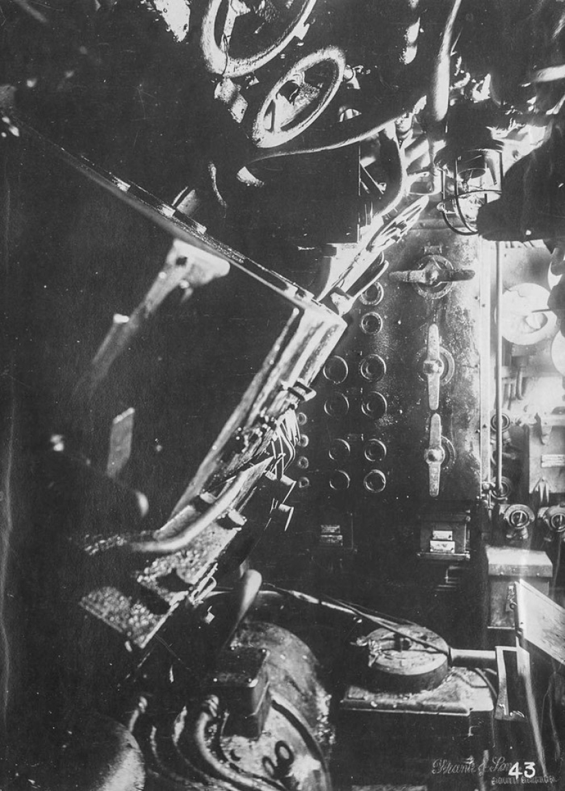 Dentro de un submarino alemán de la Primera Guerra Mundial