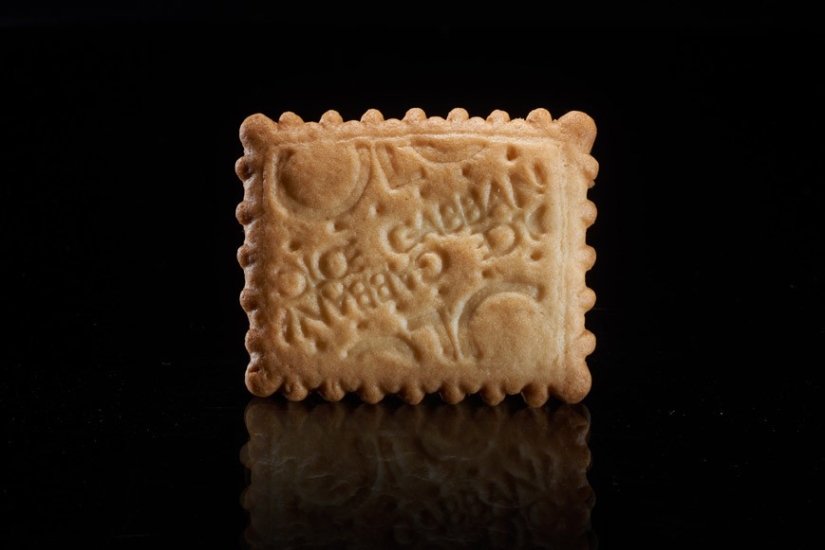 Desayuno en Tiffany's: cómo serían los productos si las marcas famosas se hicieran cargo de su producción Desayuno en Tiffany's: cómo serían los productos si las marcas famosas se hicieran cargo de su producción