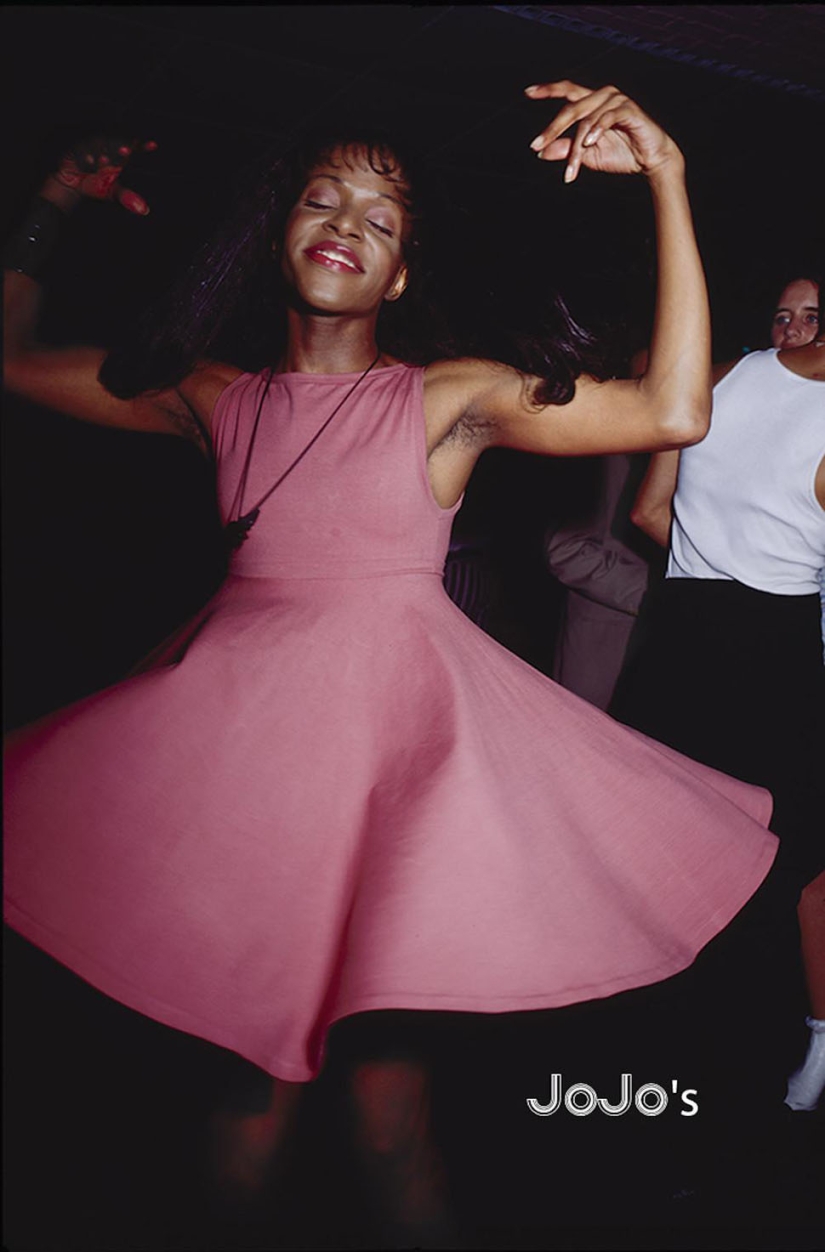Descuido de la vida nocturna de los Británicos en los 80-90‑s de la lente en el club fotógrafo Adam Friedman