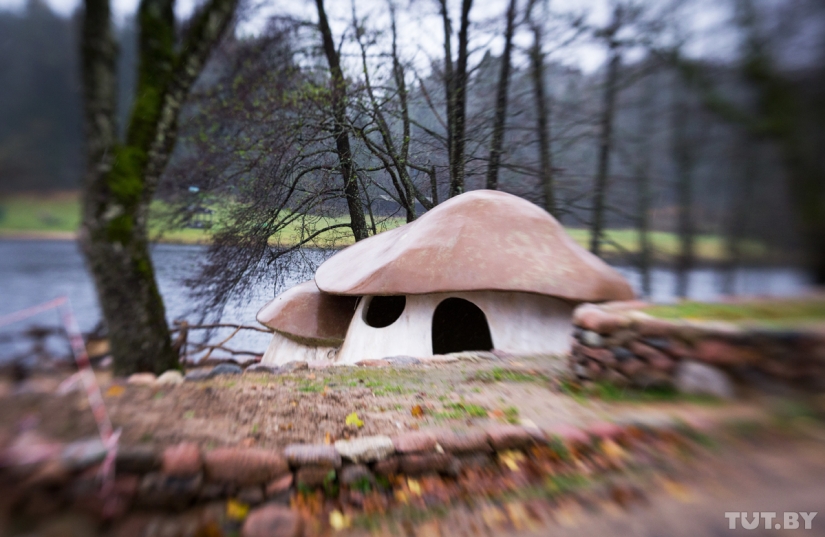 Desde la casa donde vivía Vysotsky, el empresario bielorruso hizo un extraño museo "como regalo para todas las personas" Desde la casa donde vivía Vysotsky, el empresario bielorruso hizo un extraño museo "como regalo para todas las personas"