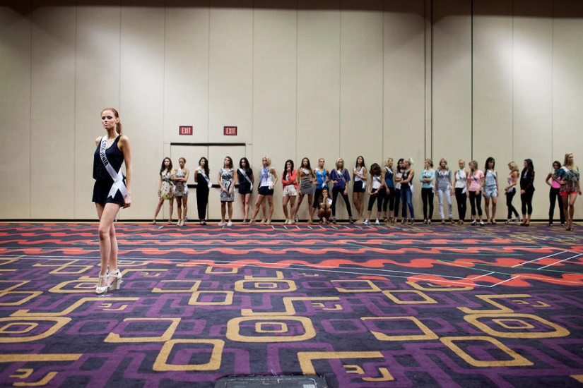 Detrás de las escenas de los concursos de belleza Detrás de las escenas de los concursos de belleza