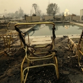 Devastation, ash and smoke: apocalyptic photos of California before and after wildfires Devastation, ash and smoke: apocalyptic photos of California before and after wildfires