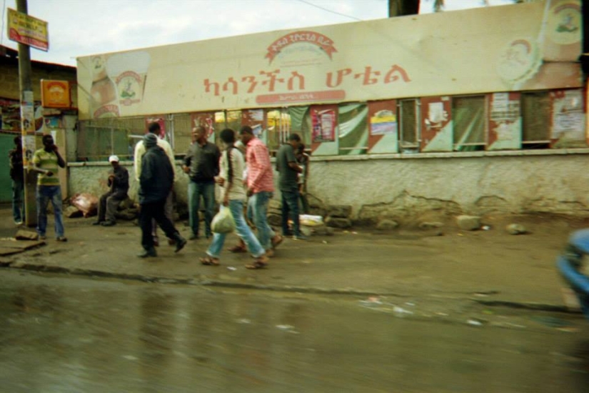 "Diary of a one-off": the photographer sent 10 cameras around the world and was sent 10 thousand stories "Diary of a one-off": the photographer sent 10 cameras around the world and was sent 10 thousand stories