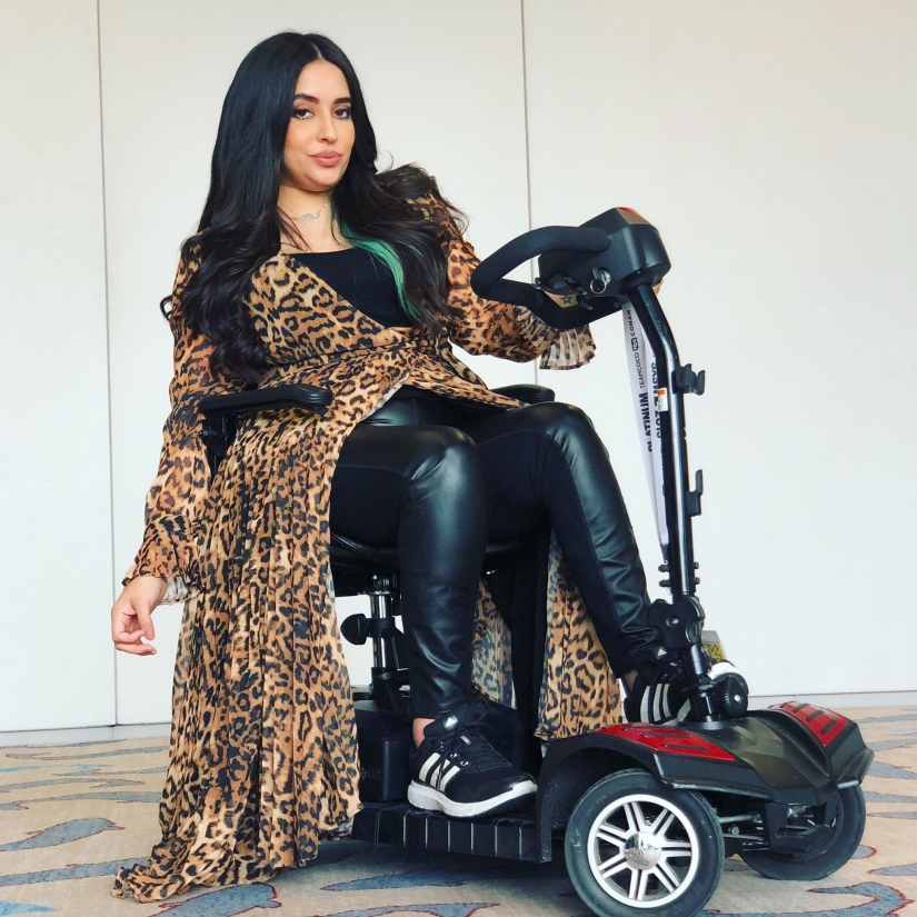 Disabled people can also be beautiful and stylish: how a Mexican wheelchair user inspires others