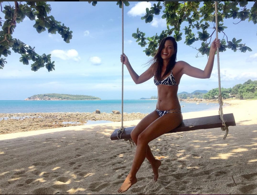 Dos en uno: Modelo sexy y luchadora de Muay Thai en la portada de Sports Illustrated