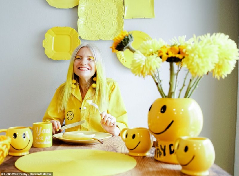 Dos hermanas se conocieron: La Reina del Rosa y la señorita Sunny se hicieron mejores amigas Dos hermanas se conocieron: La Reina del Rosa y la señorita Sunny se hicieron mejores amigas