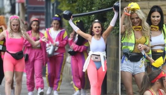 Drunken finale: how Leeds students celebrated graduation from uni