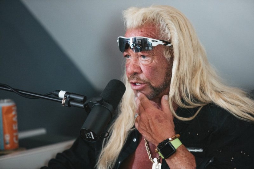 Duane "Dog" Chapman: un cazador de recompensas, que se convirtió mi vida en el reality show Duane "Dog" Chapman: un cazador de recompensas, que se convirtió mi vida en el reality show