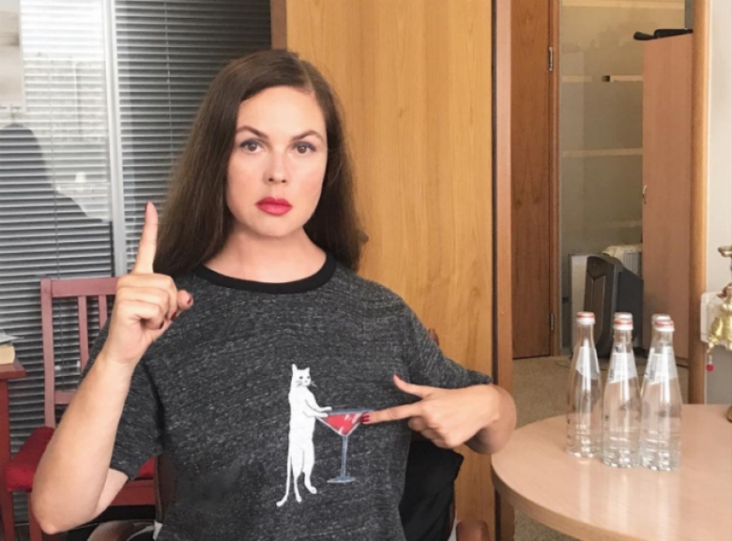 Ekaterina Andreeva explained the inscription "Too late" on her jacket, but "not only everyone" understood it