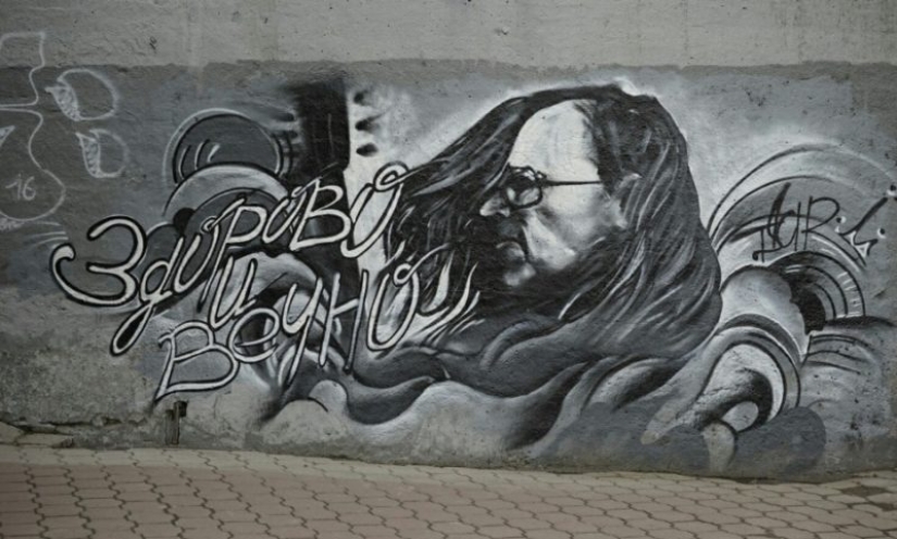 El aeropuerto de Omsk puede llevar el nombre de un músico de rock